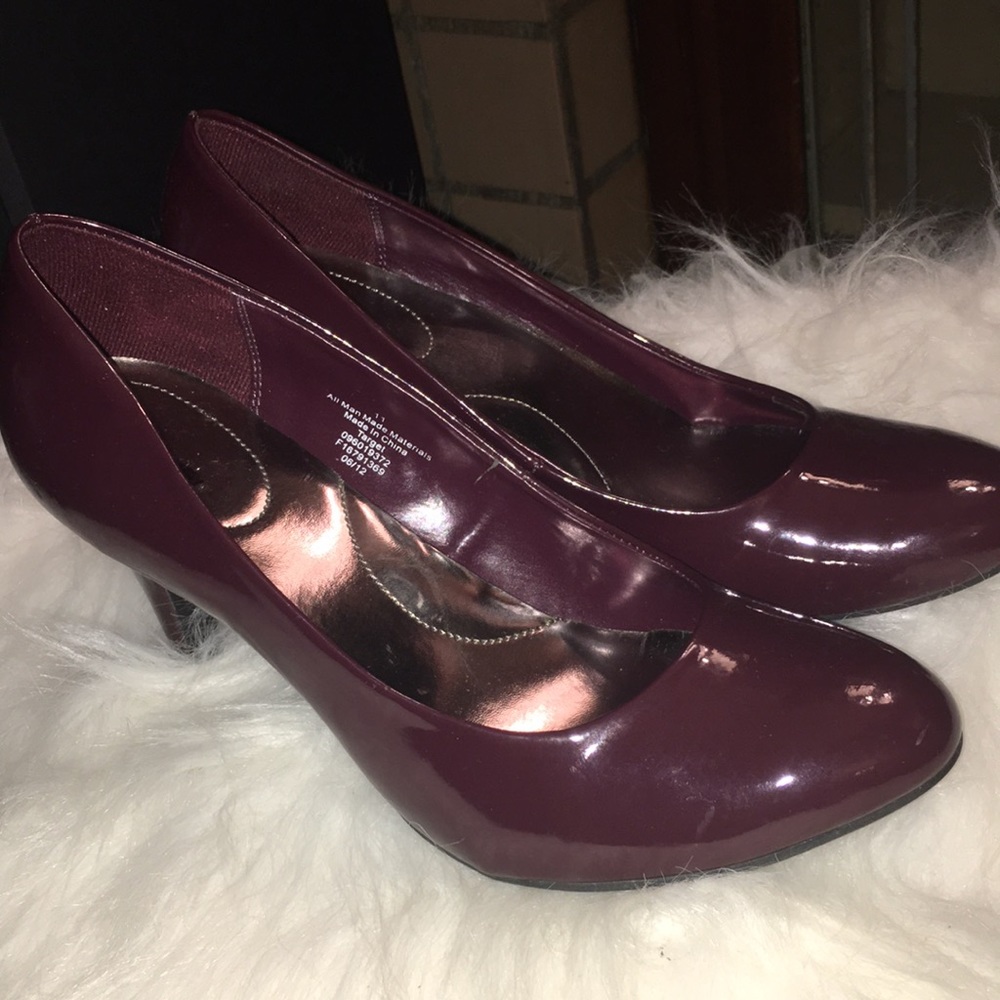 Merona shoes - Picture 2 of 5